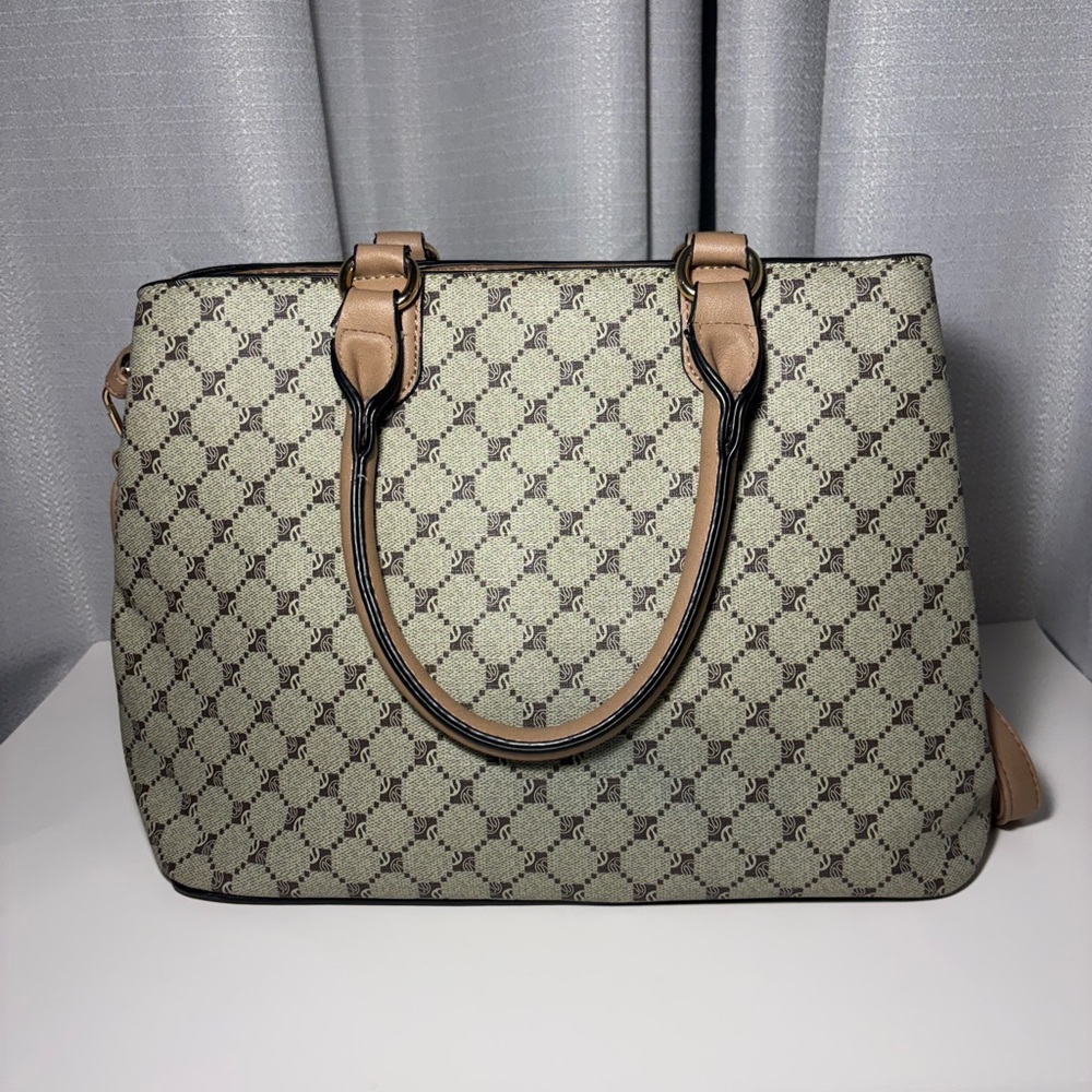 Elegant Beige Patterned Tote Bag
